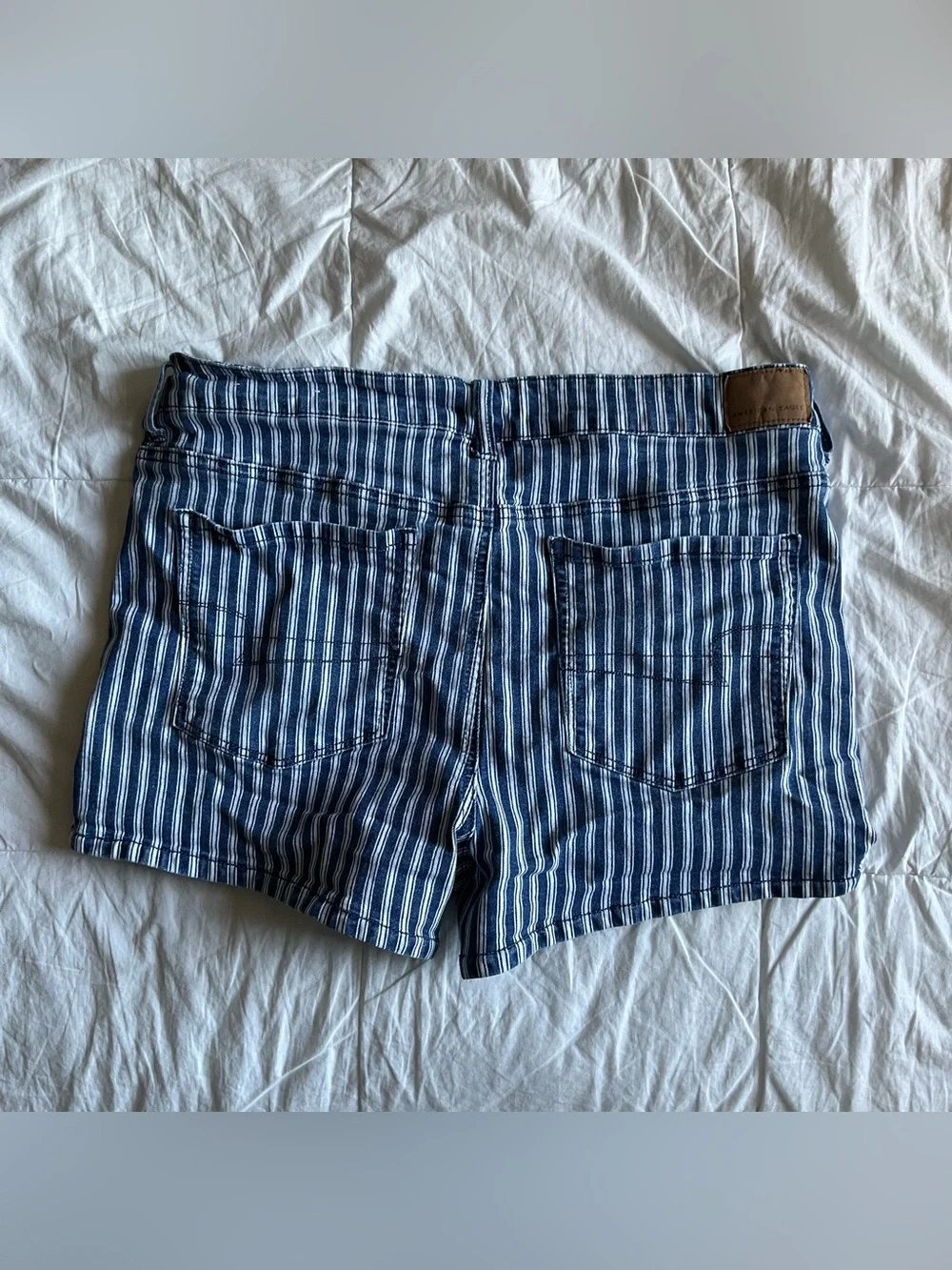 American Eagle Hi-Rise Shortie - Picture 2 of 5